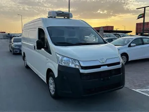 2022 تويوتا هياس Commuter High Roof