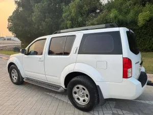 2012 نيسان باثفايندر LE