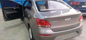 2022 Kia Pegas Standard