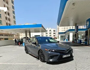 2014 تويوتا كامري GL