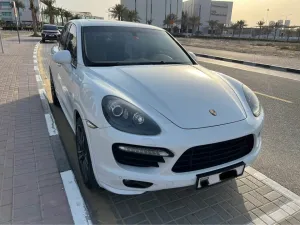 2013 Porsche Cayenne GTS