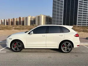 2013 Porsche Cayenne GTS