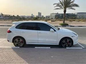 2013 Porsche Cayenne GTS