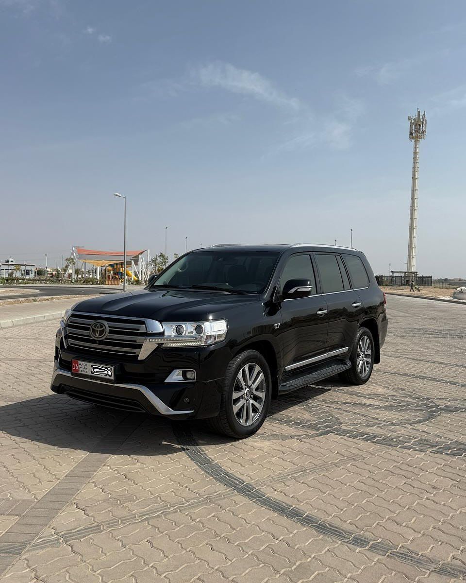 2017 Toyota Land Cruiser VXR