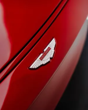 2018 Aston Martin Vanquish Standard
