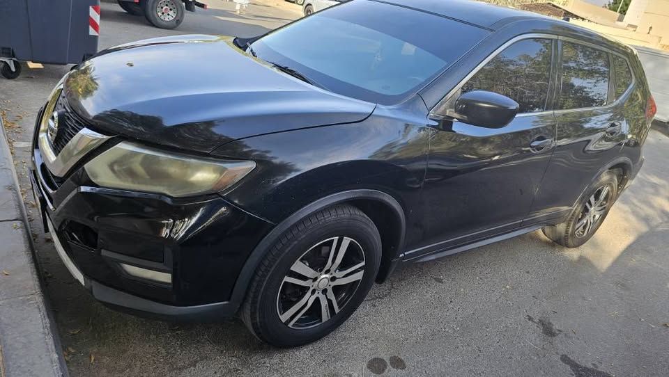 2018 نيسان روج SL
