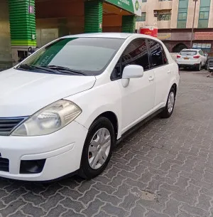 2011 نيسان تيدا LE