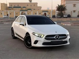 2019 مرسيدس-بنز الفئة - A A200