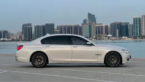 2013 بي أم دابليو الفئة - 7 750Li