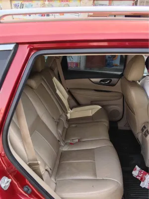2016 نيسان روج SL