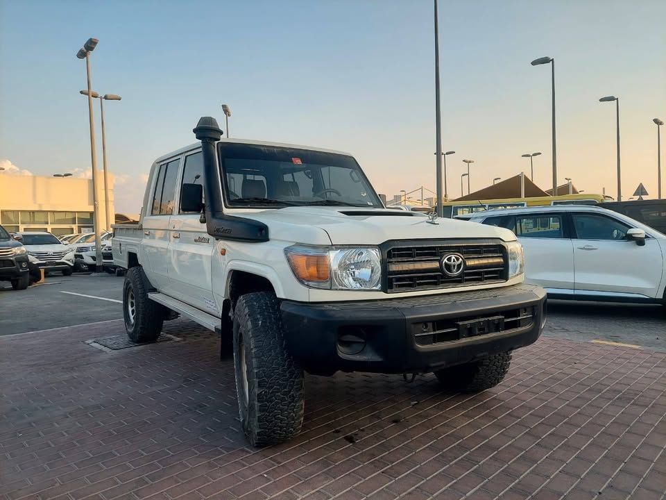 2019 Toyota Land Cruiser Pickup GXR-L4