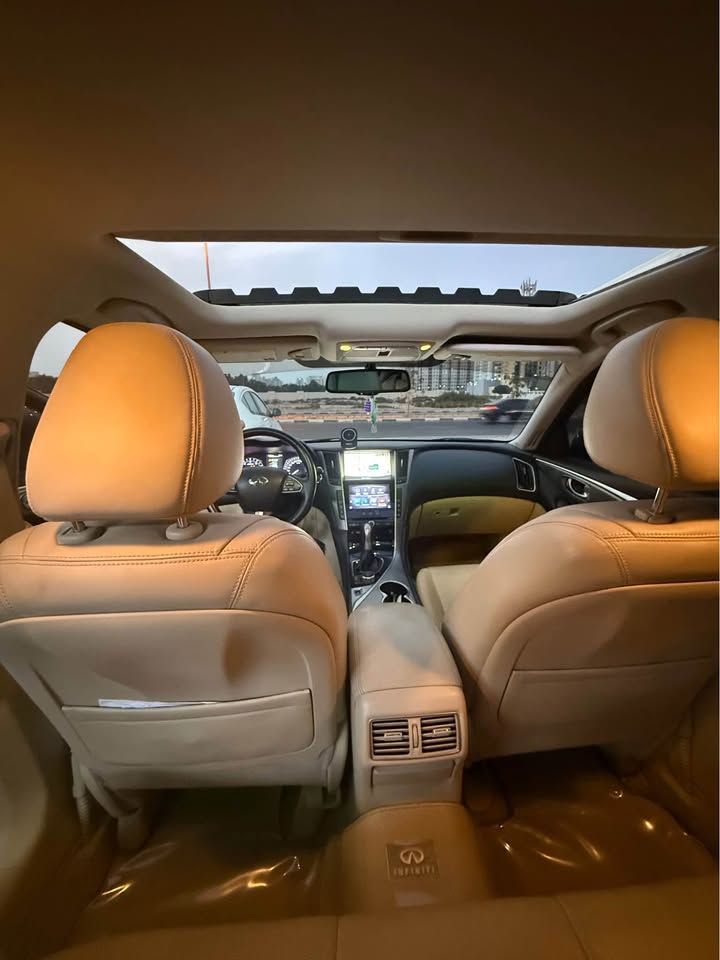 2015 إنفينيتي كيو٥٠ LUXE