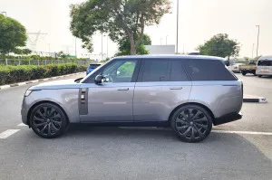 2023 لاند روفر رينج روفر SV Autobiography