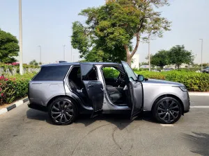 2023 لاند روفر رينج روفر SV Autobiography