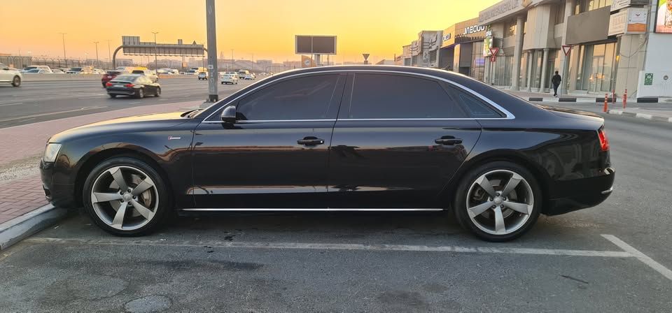 2011 اودي آي ٨ L