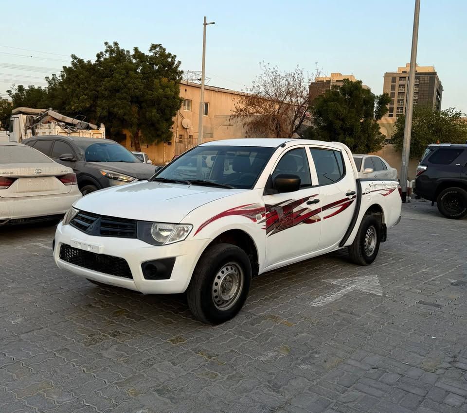 2013 Mitsubishi L200 single-cab