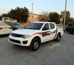 2013 Mitsubishi L200 single-cab
