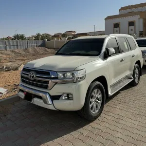 2020 Toyota Land Cruiser GXR