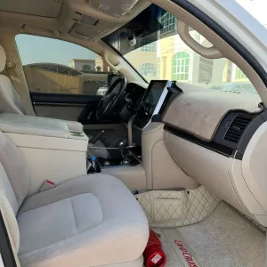 2020 Toyota Land Cruiser GXR