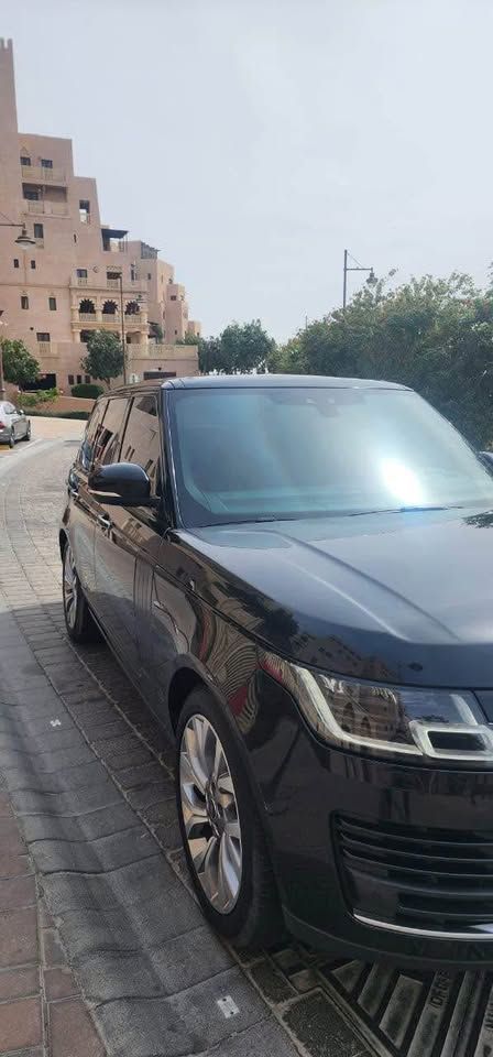 2018 لاند روفر رينج روفر HSE
