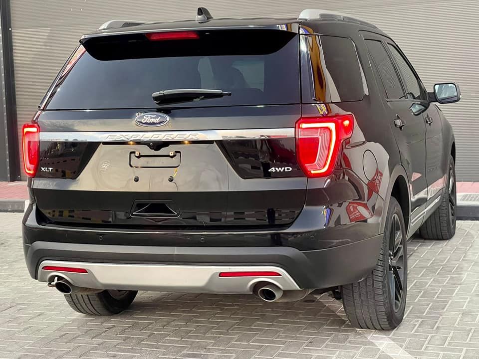 2017 فورد اكسبلورر Platinum