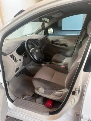 2012 Toyota Innova 2.7 GX 8 ST