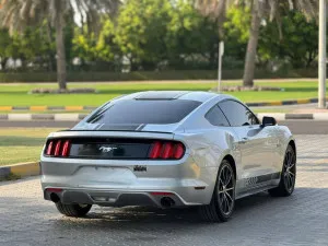 2015 فورد موستانج SVT Cobra