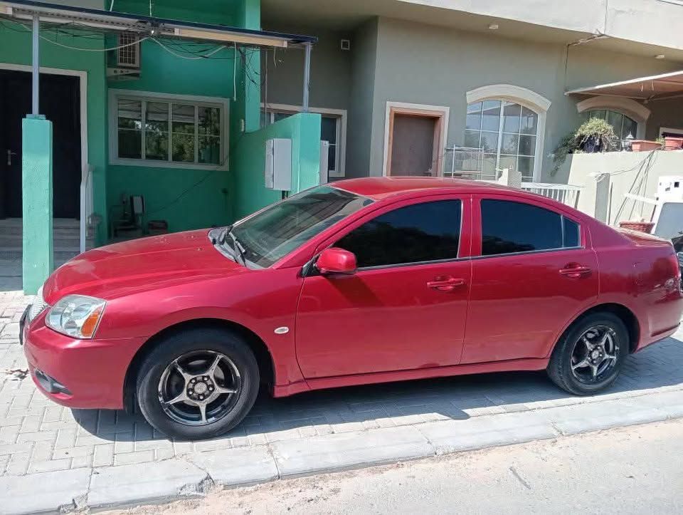 2012 ميتسوبيشي جلنت ES