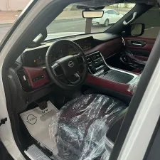 2025 Nissan Patrol LE Platinum city