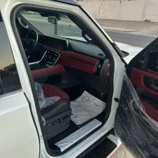 2025 Nissan Patrol LE Platinum city