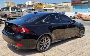 2015 لكزس اي اس IS 250