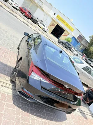 2022 هيونداي النترا SEL
