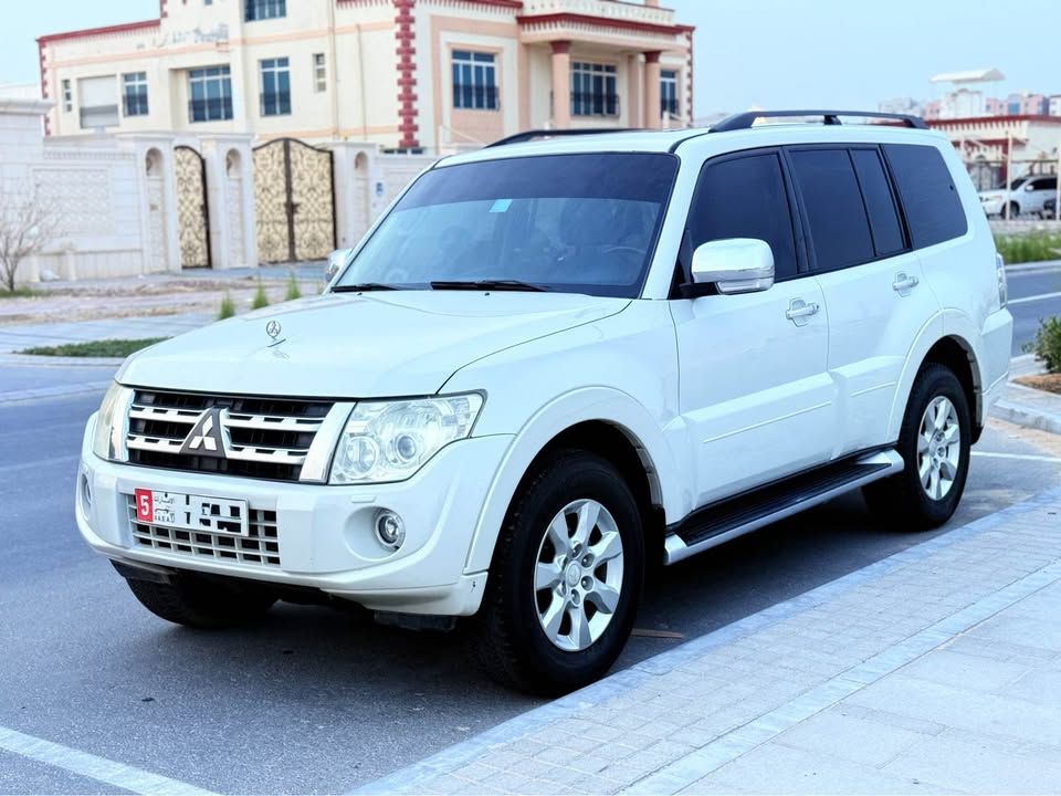 2013 Mitsubishi Pajero Signature Edition