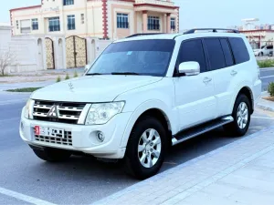 2013 Mitsubishi Pajero Signature Edition