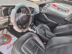 2011 Kia K5 GT-Line
