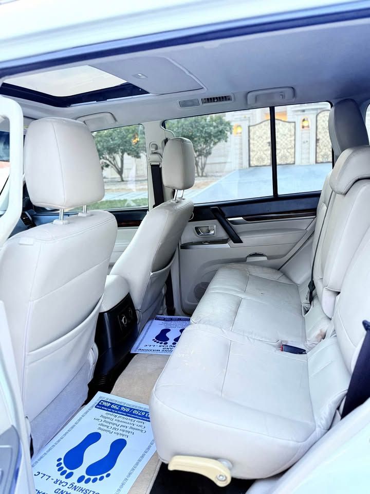 2013 Mitsubishi Pajero Signature Edition