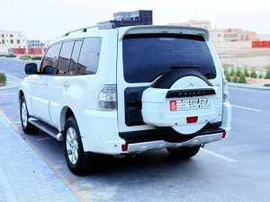 2013 Mitsubishi Pajero Signature Edition