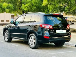 2011 هيونداي سانتا في Limited