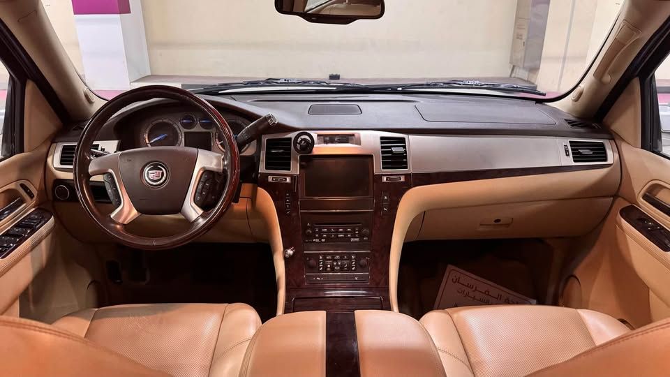 2011 Cadillac Escalade Platinum