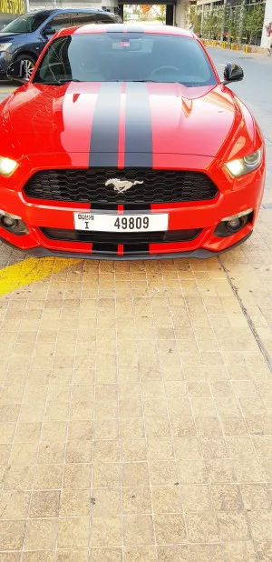 2016 فورد موستانج V6