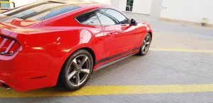 2016 فورد موستانج V6