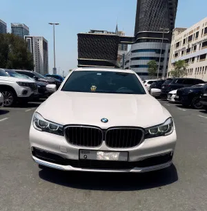 2017 بي أم دابليو الفئة - 7 740i