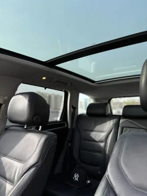 2011 Volkswagen Touareg SE