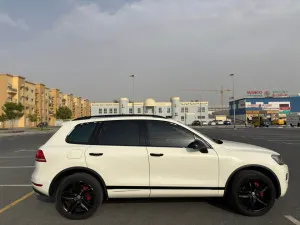 2011 Volkswagen Touareg SE