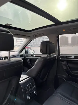 2011 Volkswagen Touareg SE