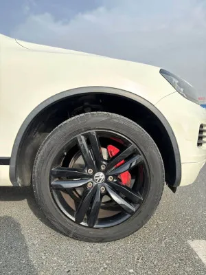 2011 Volkswagen Touareg SE