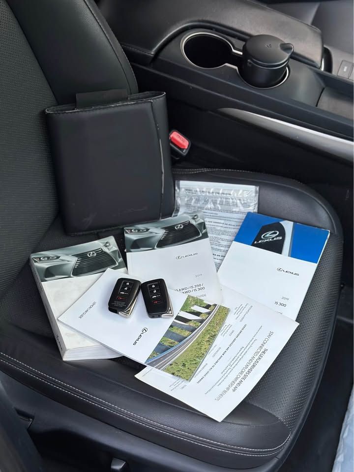 2019 Lexus IS IS 300