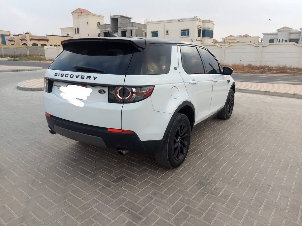 2019 لاند روفر ديسكفري
