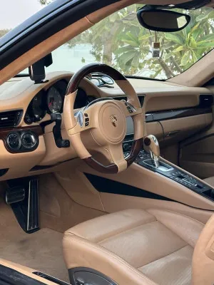 2014 بورش 911 كاريرا Carrera