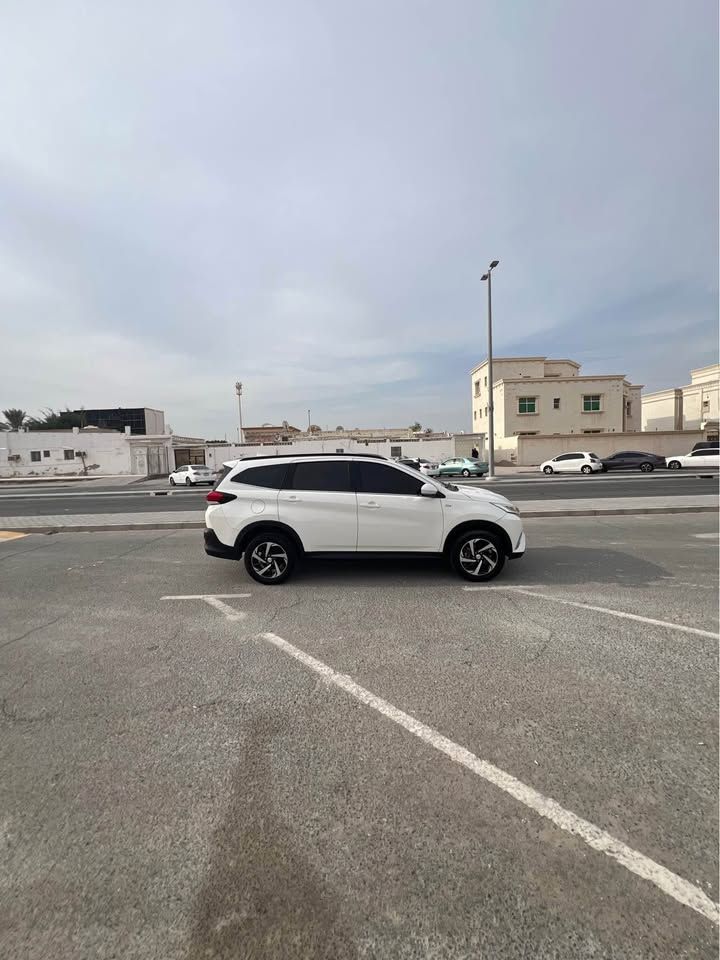 2019 تويوتا راش STD